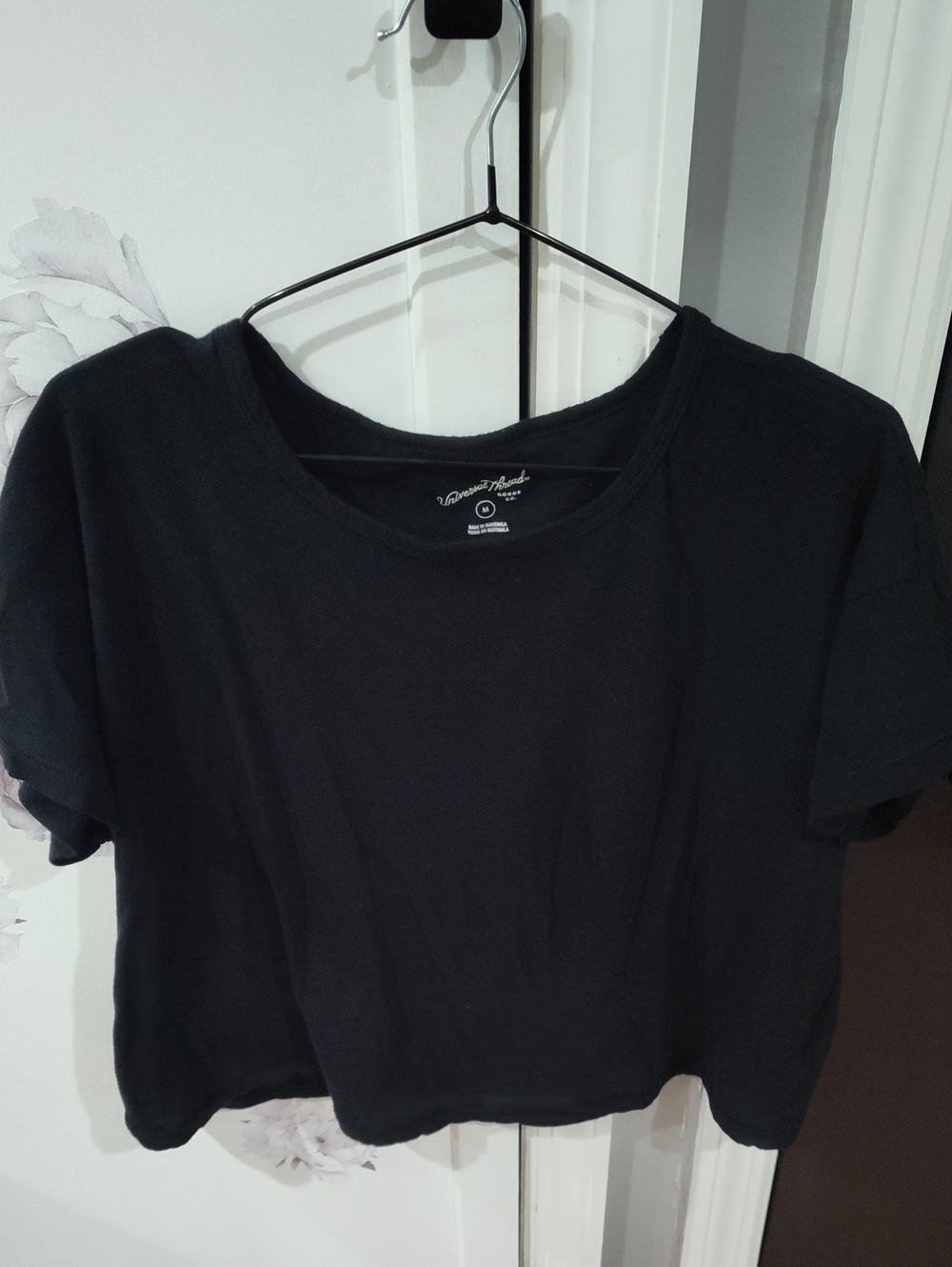 Universal Thread Black Cropped Short Sleeve Tee